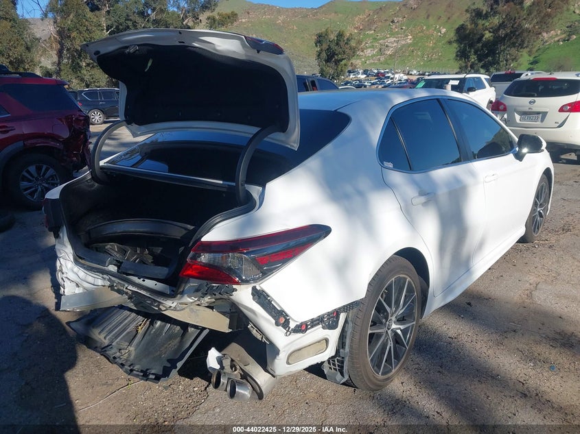 Vin: 4t1t11ak2pu813354, lot: 44518189, toyota camry se 20234