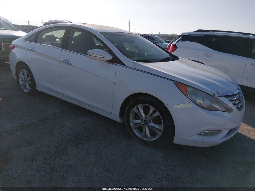 5NPEC4AC1BH300133 2011 Hyundai Sonata Limited auction photo 1