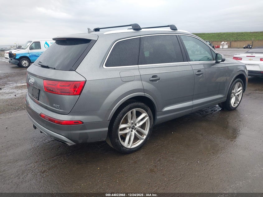 Vin: wa1vaaf7xhd027850, lot: 44518732, audi q7 3.0t premium 20174