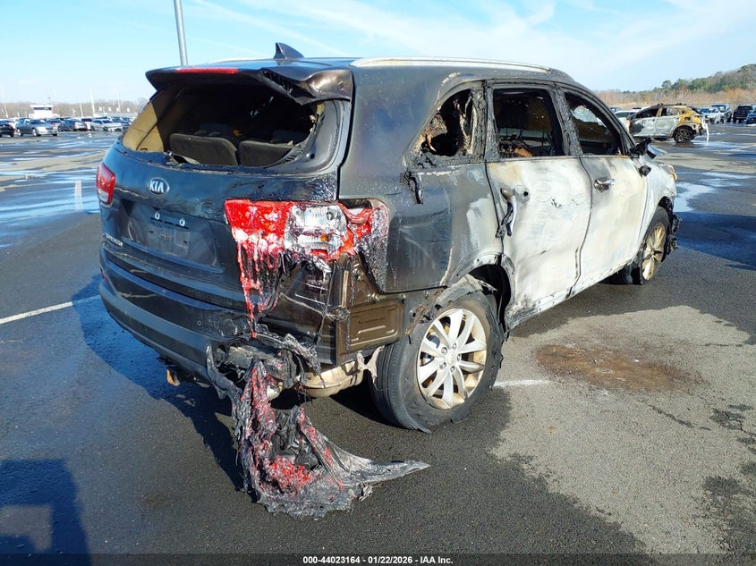 Vin: 5xypgda3xhg206328, lot: 44518928, kia sorento 2.4l lx 20174