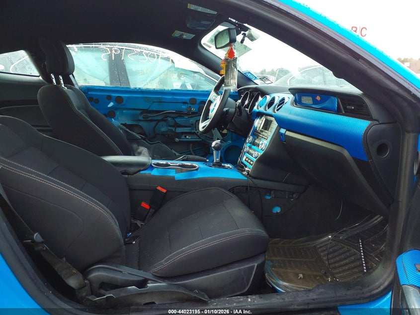 2017 Ford Mustang V6