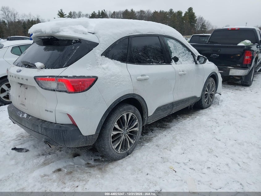 2021 Ford Escape Se