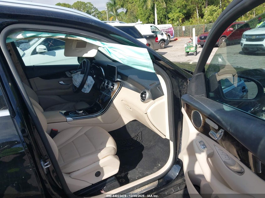 2019 Mercedes-Benz Glc 300