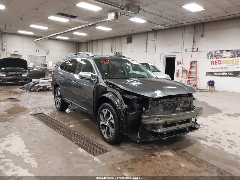 2020 Subaru Outback Touring