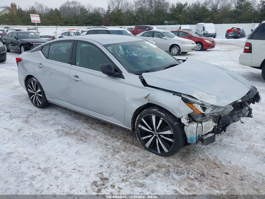 2021 NISSAN ALTIMA SR FWD