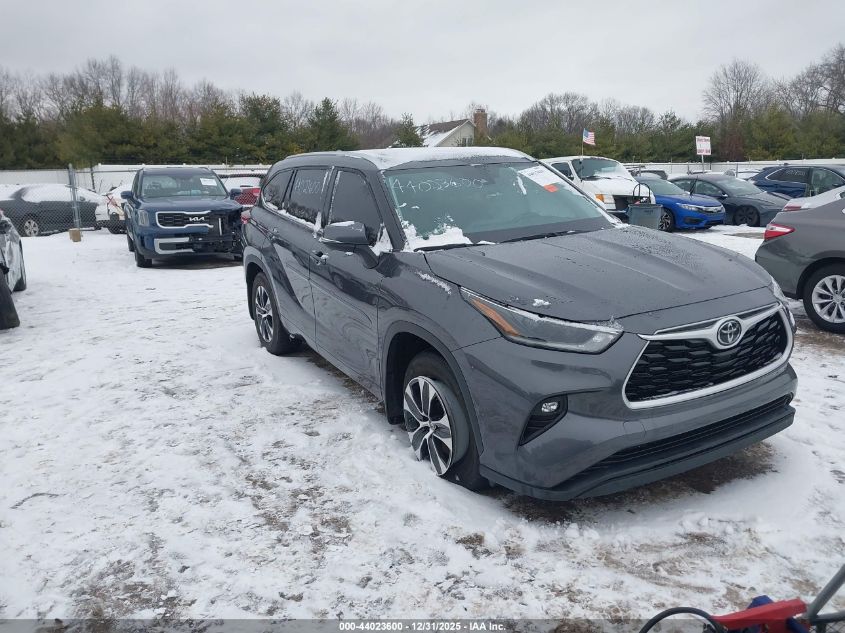2021 Toyota Highlander