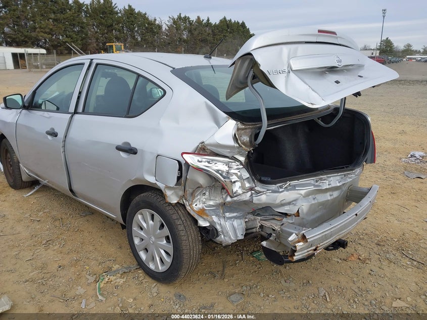 2017 Nissan Versa 1.6 S+