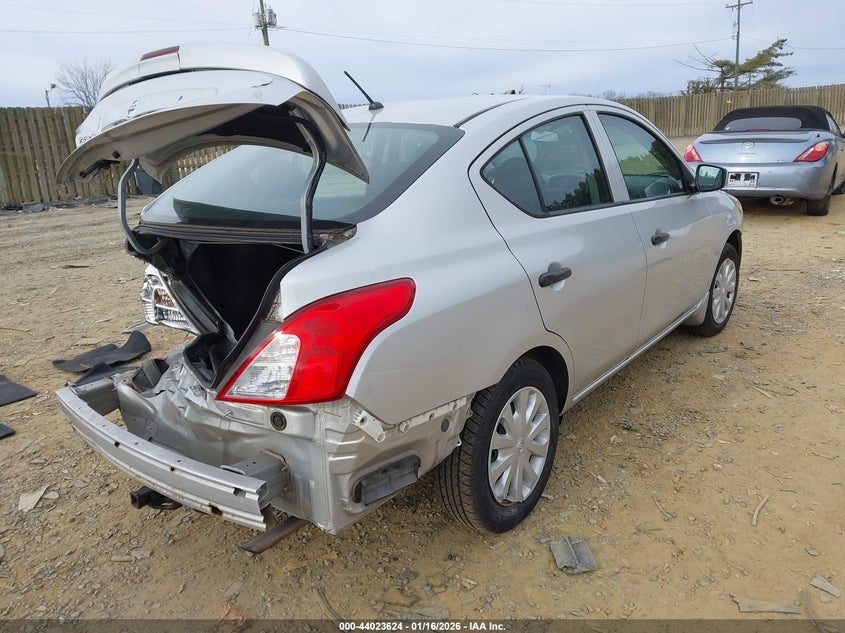 2017 Nissan Versa 1.6 S+