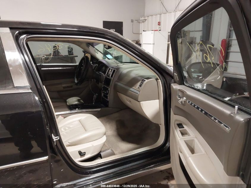 2010 Chrysler 300 Touring/Signature Series