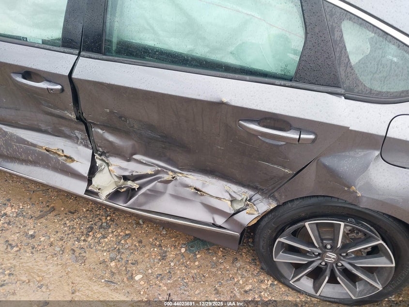 VIN 1HGCV1F5XMA015579 2021 HONDA ACCORD EX-L