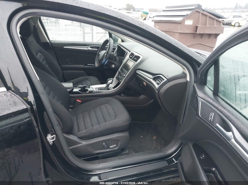 2016 Ford Fusion Hybrid Se