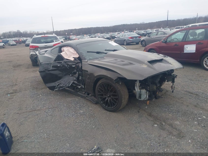 1FA6P8AM4G5219083 2016 Ford Mustang V6 auction photo 1