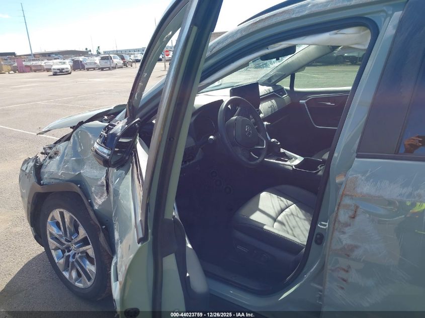 2023 Toyota Rav4 Xle Premium