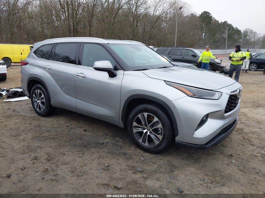 2022 Toyota Highlander Xle