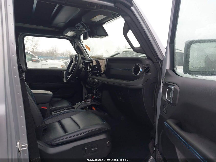 2024 Jeep Wrangler 4Xe Summit 4Xe