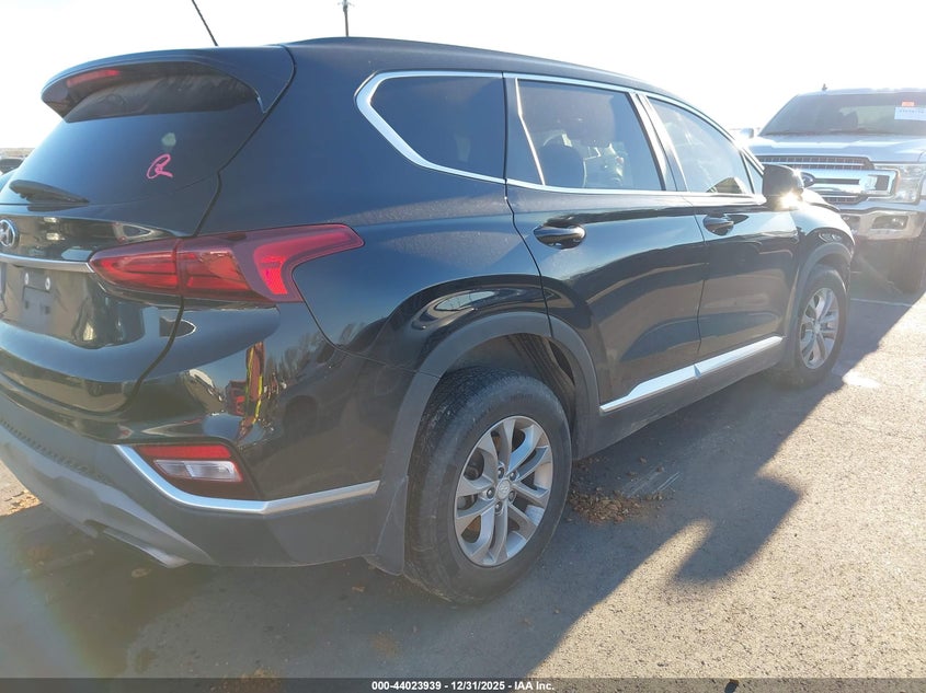 2020 Hyundai Santa Fe Se