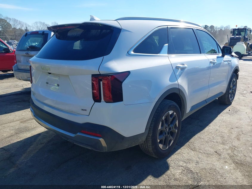 2025 Kia Sorento S