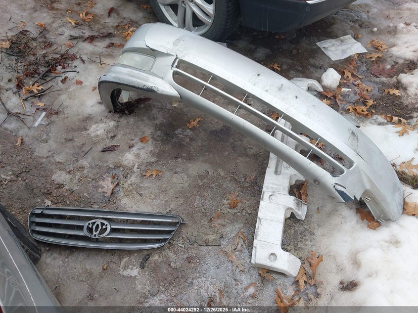 2005 Toyota Corolla Ce VIN: 2T1BR32E15C332714 Lot: 44024292