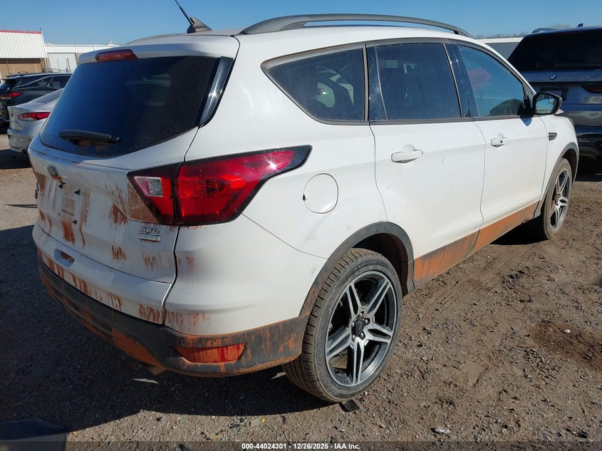 2019 Ford Escape Sel