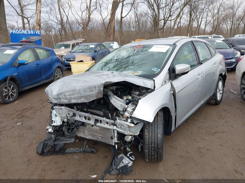 Vin: 1fadp3fe8hl295088, lot: 44520191, ford focus se 20172