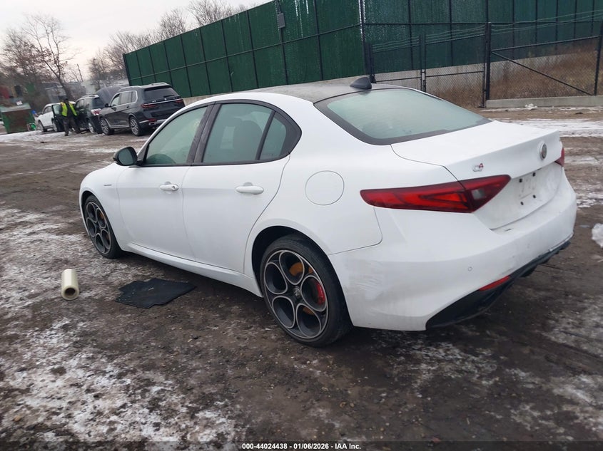VIN ZARFANBN0P7669101 2023 ALFA ROMEO GIULIA VELOCE AWD