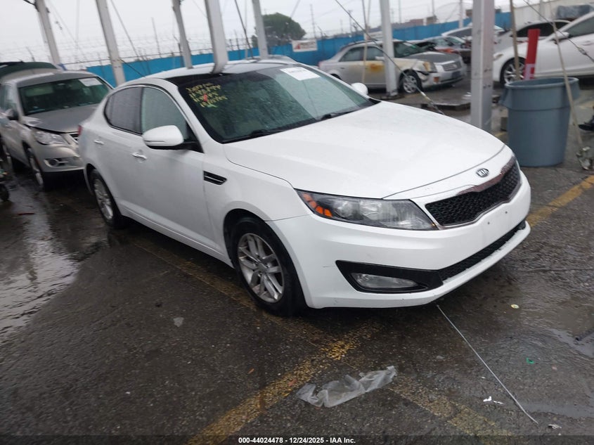 5XXGM4A7XCG083977 2012 Kia Optima Lx auction photo 1