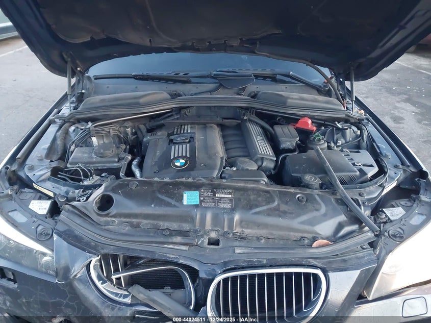 2008 BMW 528Xi VIN: WBANV13528CZ58794 Lot: 44024511