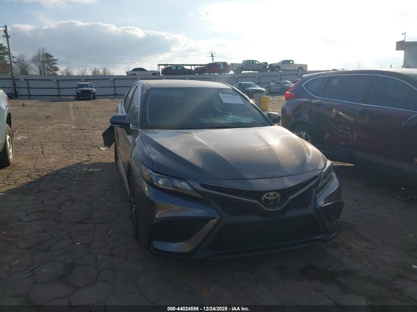 2022 Toyota Camry Se