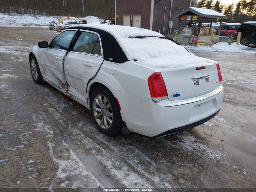 2017 Chrysler 300 Limited Awd