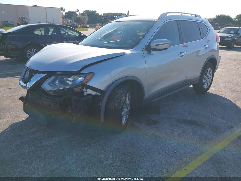 2018 Nissan Rogue Sv