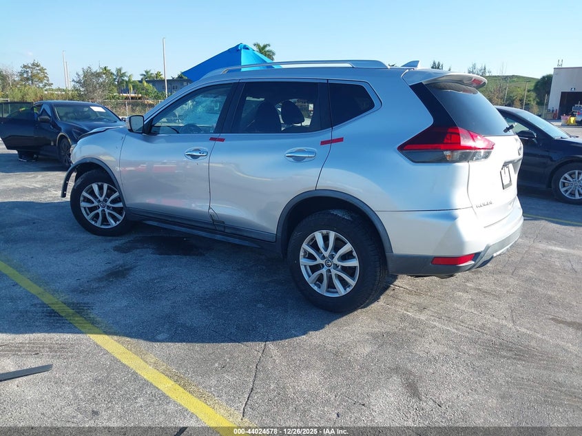 2018 Nissan Rogue Sv