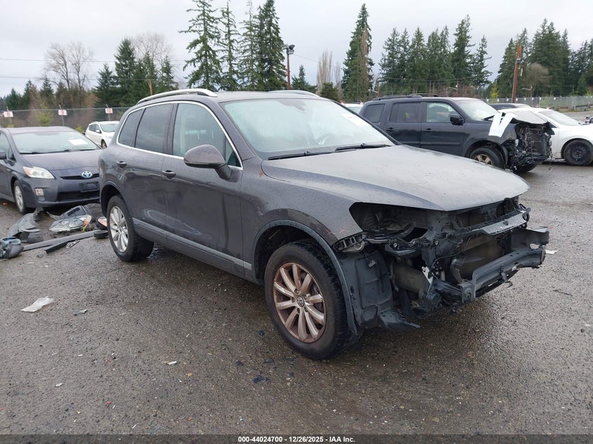 WVGEF9BP2CD010847 2012 Volkswagen Touareg Vr6 Sport auction photo 1
