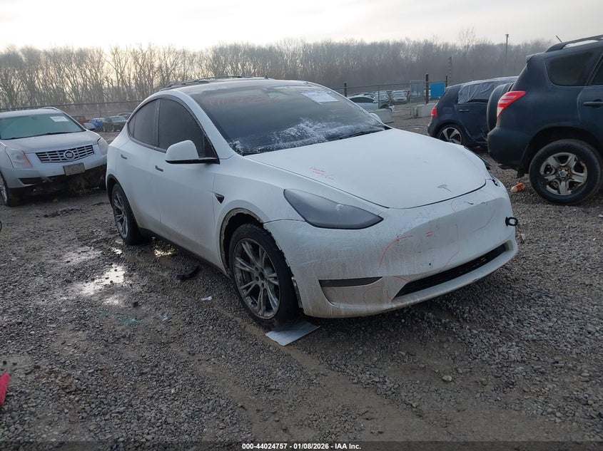 7SAYGDEE2NF438122 2022 Tesla Model Y Long Range Dual Motor All-Wheel Drive auction photo 1