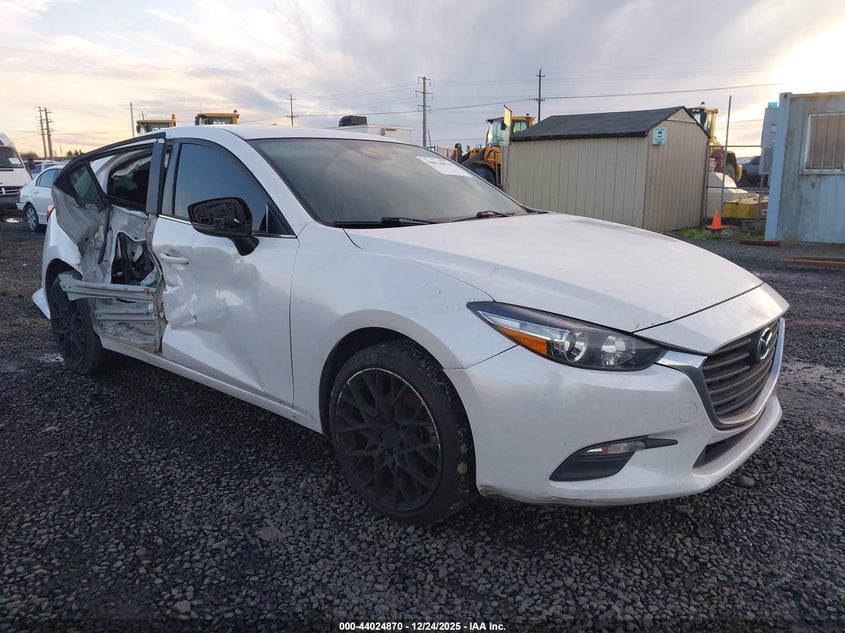 2018 Mazda Mazda3 Touring