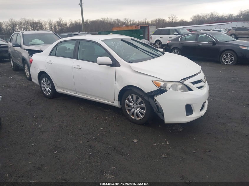 5YFBU4EE2CP015926 2012 Toyota Corolla Le auction photo 1