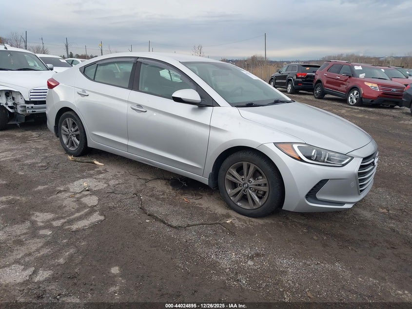 Vin: kmhd84lf7hu064957, lot: 44520659, hyundai elantra se 20171