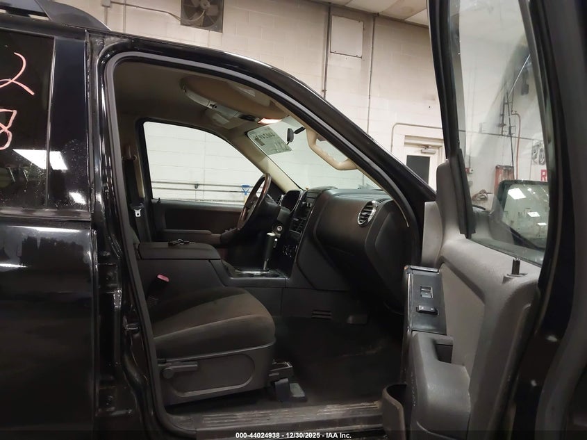 2010 Ford Explorer Xlt