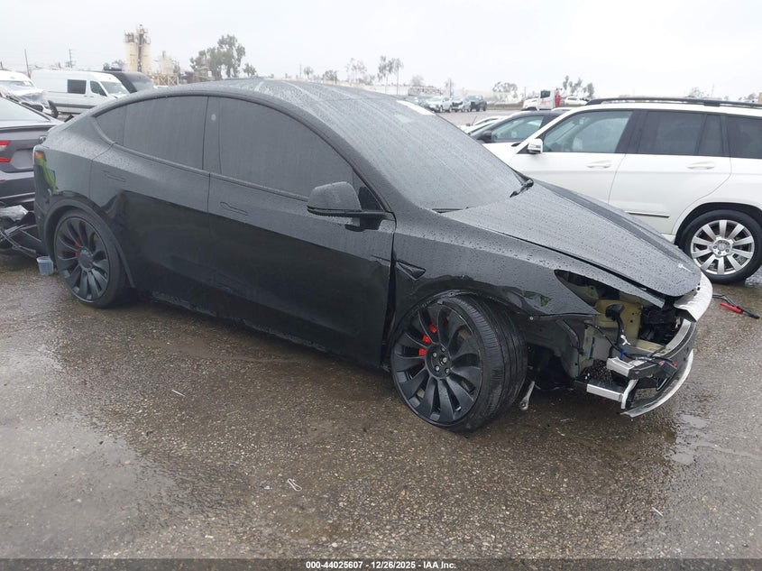 7SAYGDEF3RF078227 2024 Tesla Model Y Performance Dual Motor All-Wheel Drive auction photo 1