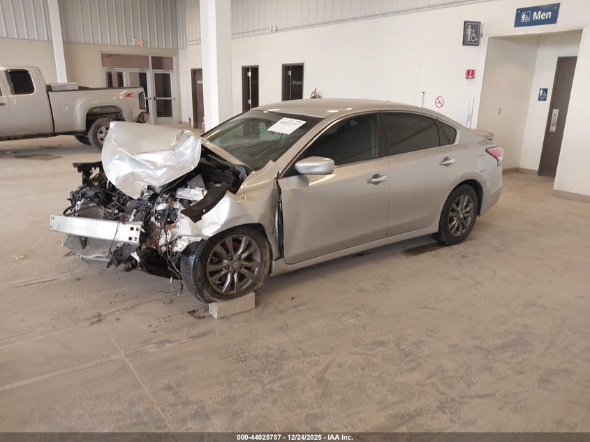 2015 NISSAN ALTIMA auction photo 2