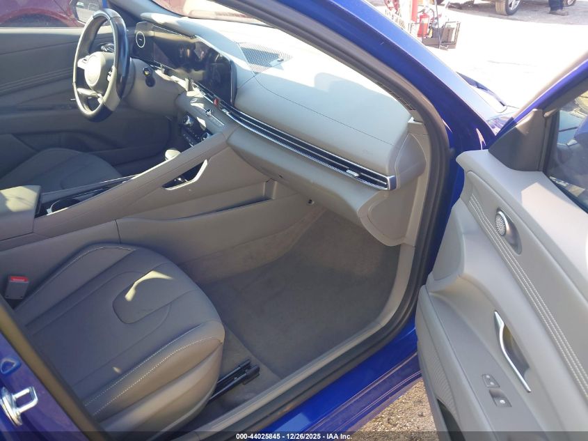 2025 Hyundai Elantra Sel Convenience