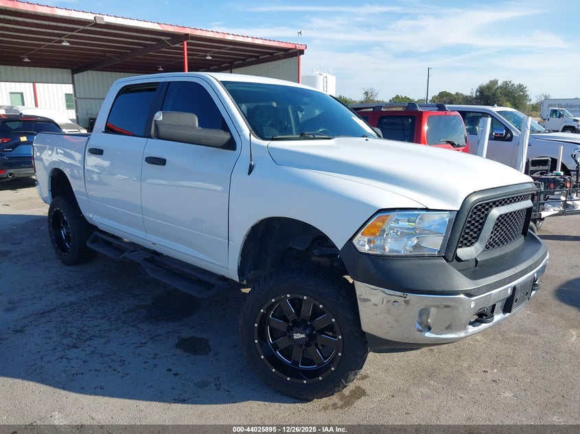 1C6RR7LT4HS611765 2017 Ram 1500 Lone Star 4X4 5'7 Box auction photo 1