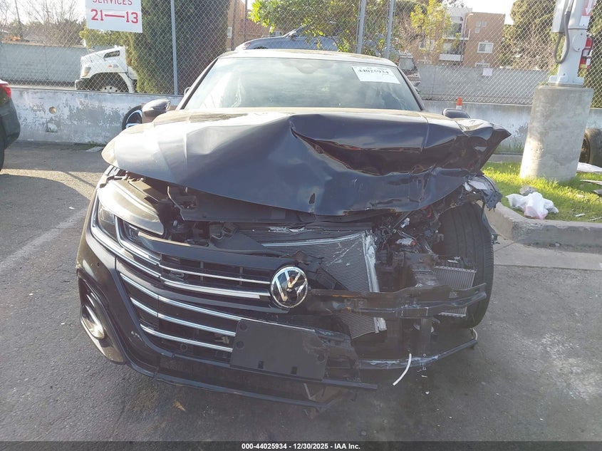 2023 Volkswagen Arteon 2.0T Se R-Line VIN: WVWSR7AN1PE014083 Lot: 44025934