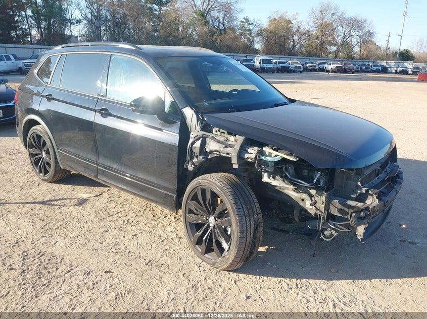 2021 Volkswagen Tiguan 2.0T Se/2.0T Se R-Line Black/2.0T Sel