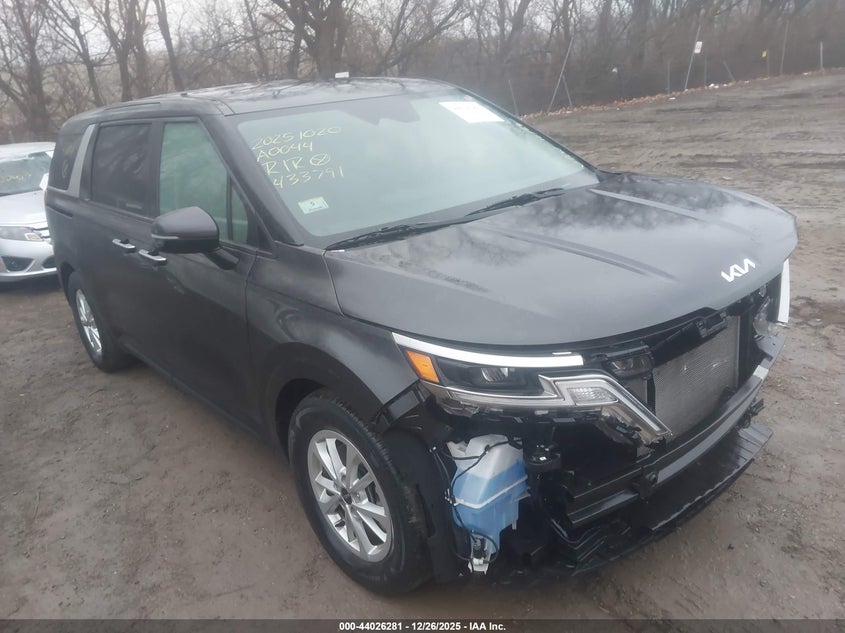 KNDNB4H36R6433791 2024 Kia Carnival Mpv Lx Seat Package auction photo 1