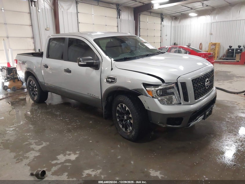 NISSAN TITAN 2017. Lot# 44026324. VIN 1N6AA1E56HN550052. Photo 1