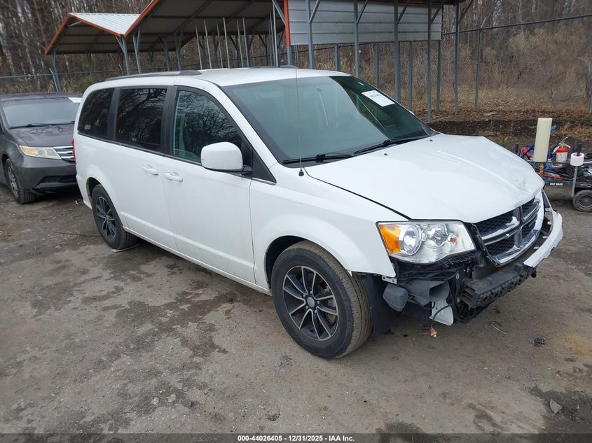2C4RDGCG3JR240003 2018 Dodge Grand Caravan Sxt auction photo 1