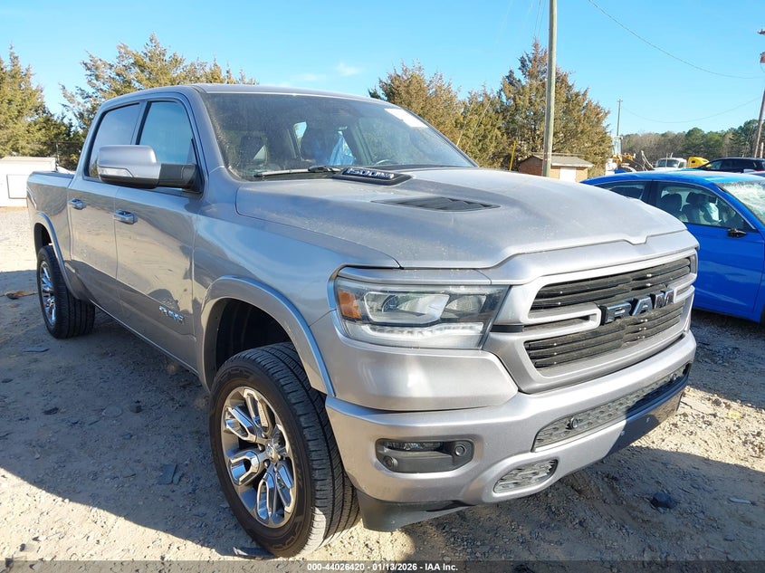 RAM 1500 LARAMIE 4X4 5 7 BOX