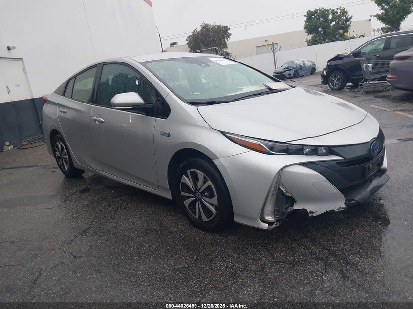 JTDKARFPXH3064023 2017 Toyota Prius Prime Premium auction photo 1