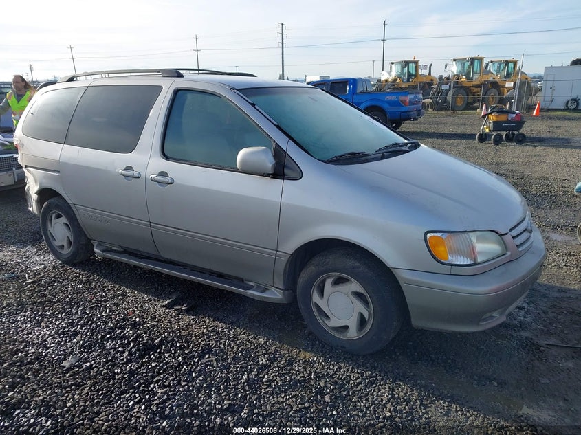 4T3ZF13C02U481903 2002 Toyota Sienna Xle auction photo 1