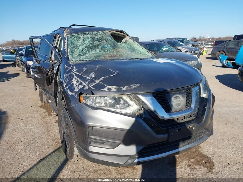 2017 Nissan Rogue Sv